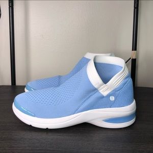 Bzees Blue Knit Romance Bootie Sneakers Sz 8.5